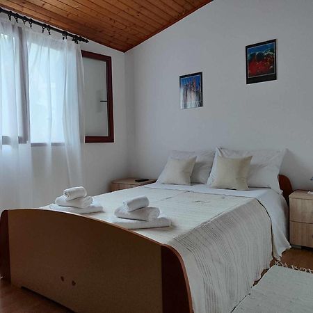 Apartments By The Sea Basina, Hvar - 116 Vrboska Eksteriør billede