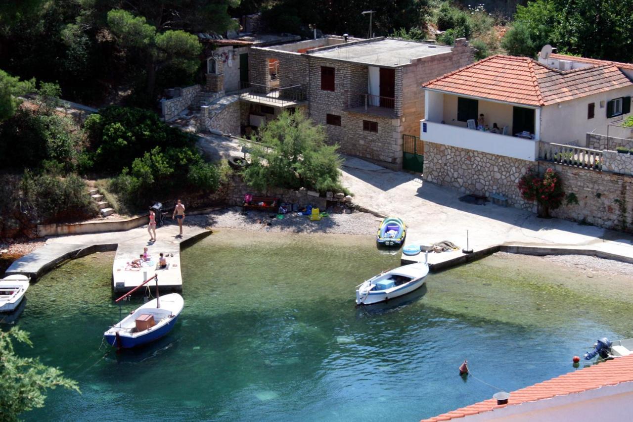 Apartments By The Sea Basina, Hvar - 116 Vrboska Eksteriør billede