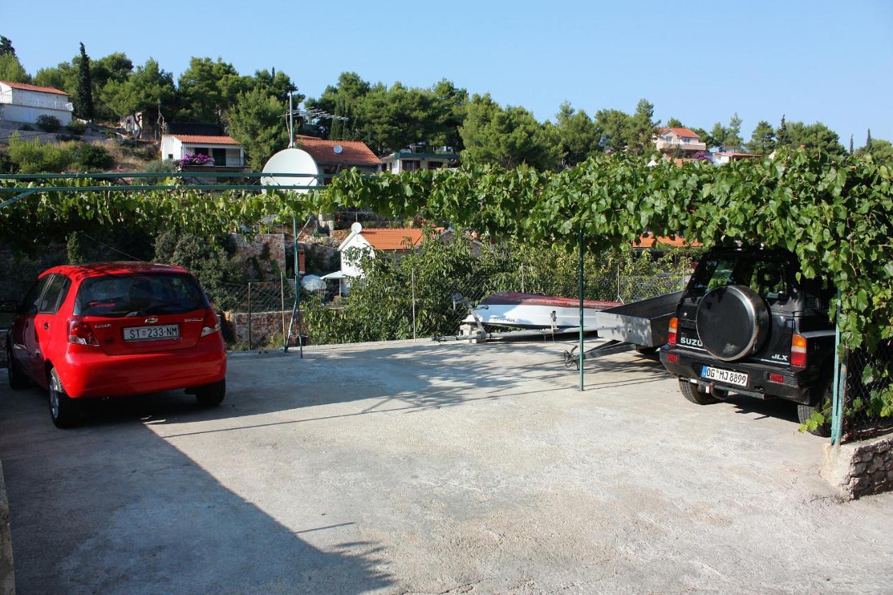 Apartments By The Sea Basina, Hvar - 116 Vrboska Eksteriør billede