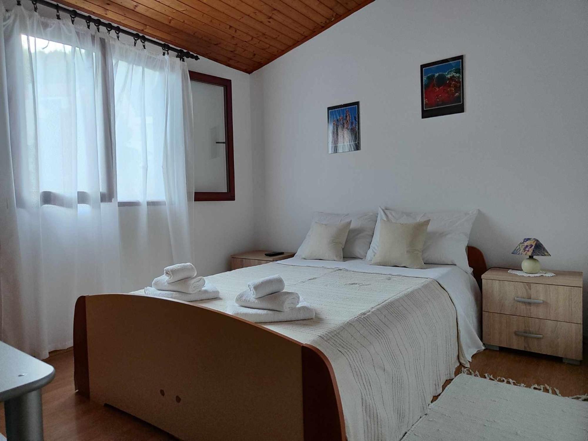 Apartments By The Sea Basina, Hvar - 116 Vrboska Eksteriør billede